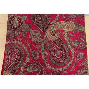 Pottery Barn Caroline Paisley Rectangular Table Runner Size 18" x 90"
